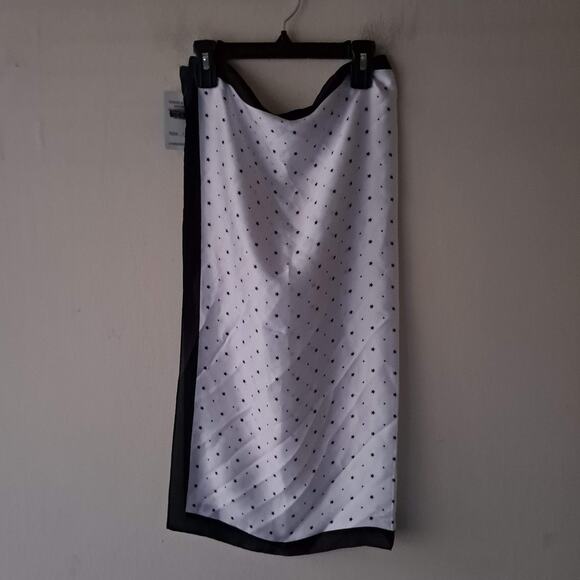 NWT Black & White Star Print Solid Border 100% Silk Square Scarf - Size 27"X27" - Picture 6 of 11